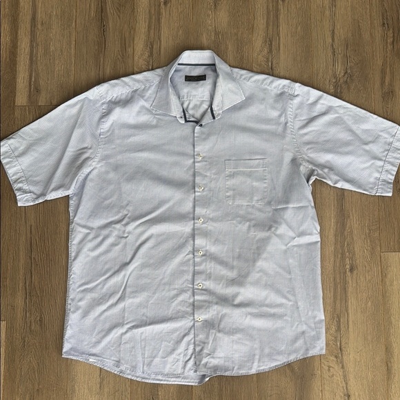 Men's Light Blue Short Sleeve Shirt - Picture 1 of 7